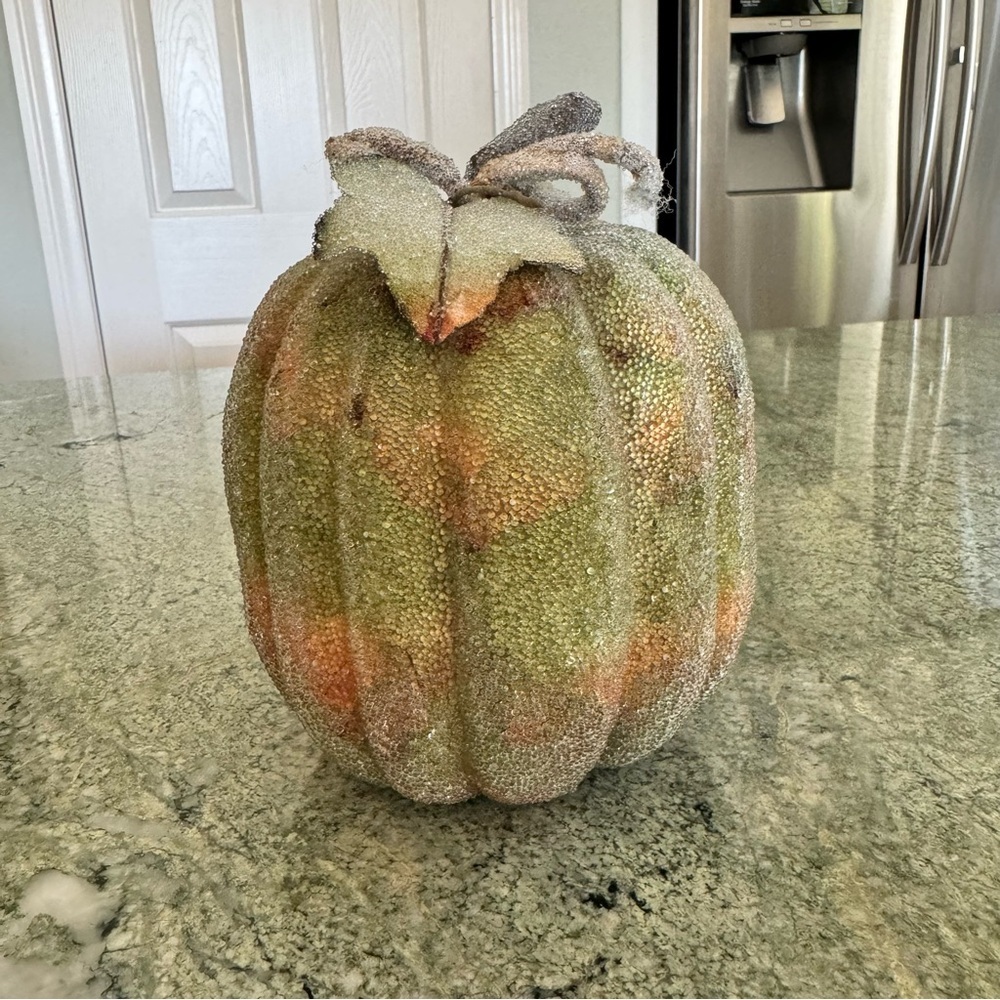 Halloween Plastic Pumpkin Decorations 7”